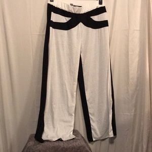 Black &white pant